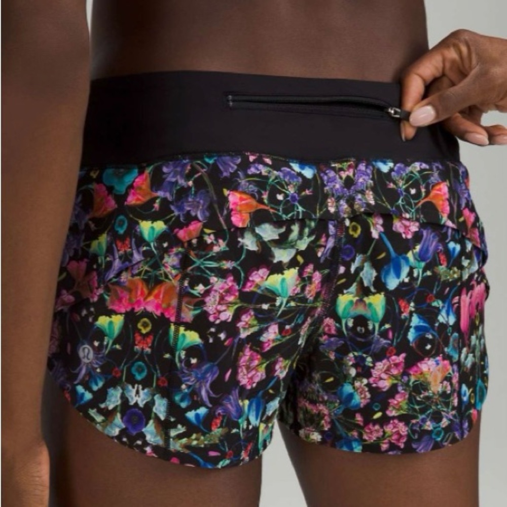 LULULEMON SPEED UP SHORTS LR - Picture 2 of 8